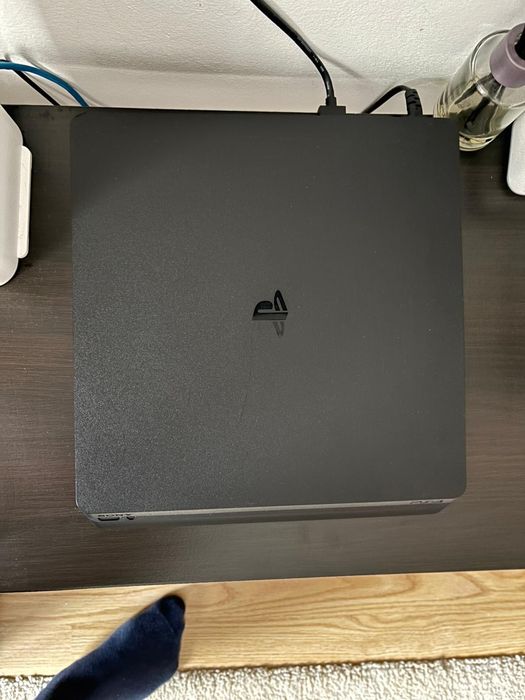 Playstation 4 Slim