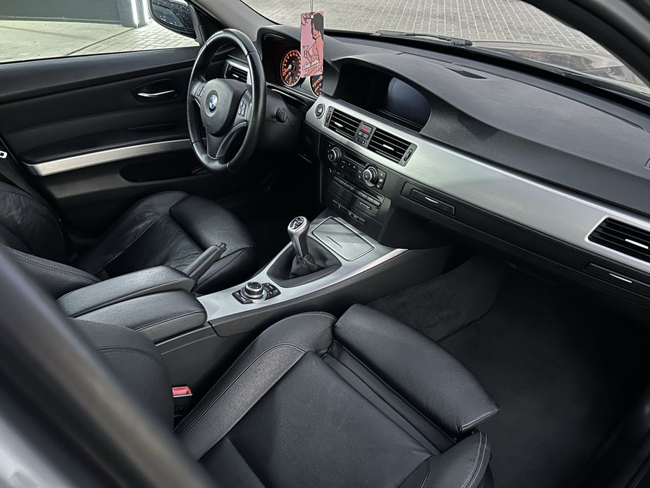 BMW E90 LCI 320d xDrive 184 CP – 2010