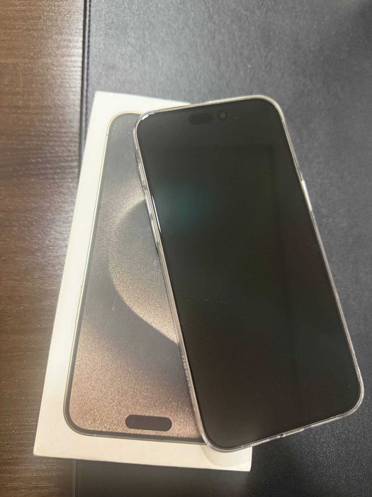 продается I Phone 15 pro max natural Titanium