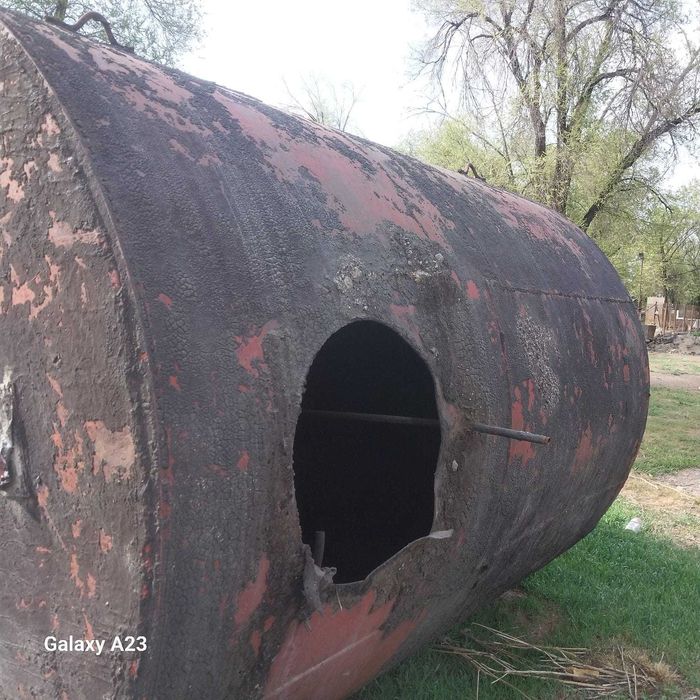 металлическая емкость