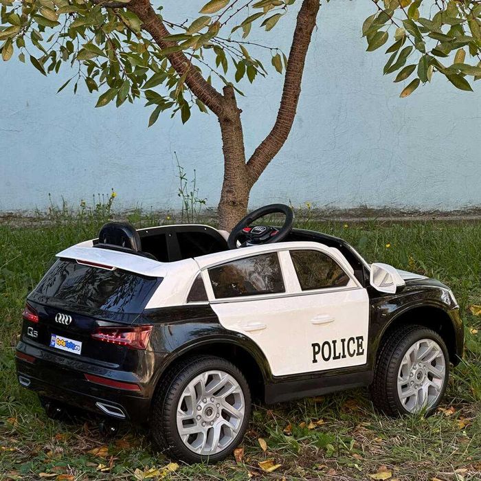 Masinuta electrica pentru copii Audi Q5 politie ! Nr auto personalizat !