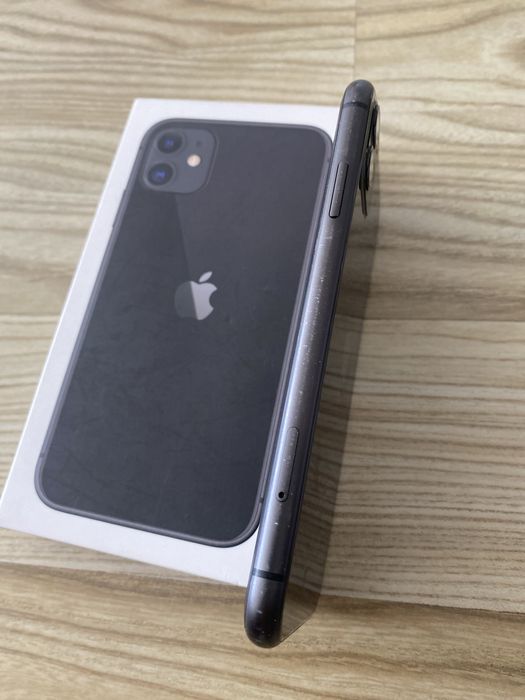iPhone 11 , 93% Bateria