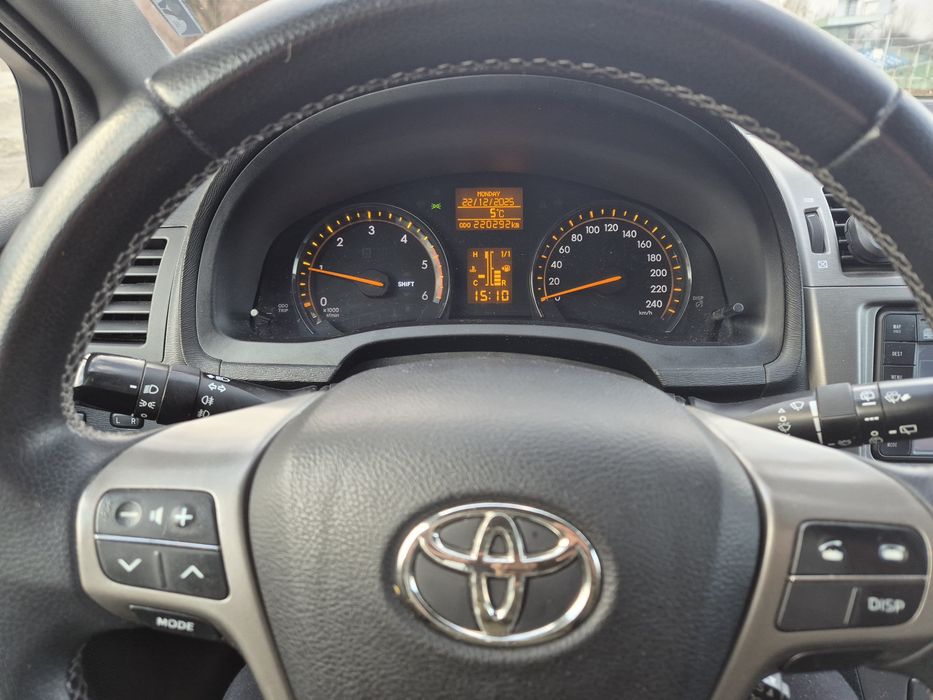 Тойота Avensis 2,2 D, 150 конски сили