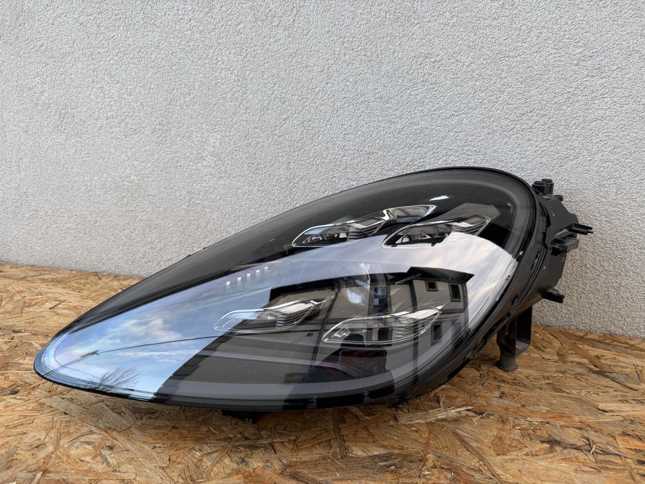 Far stanga Porsche Cayenne 9Y Full LED Adaptiv MATRIX Original Europa