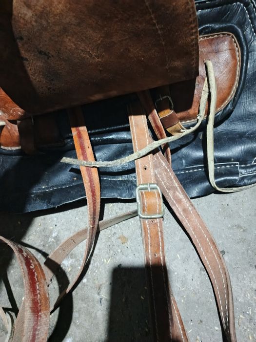 Седло выездное .