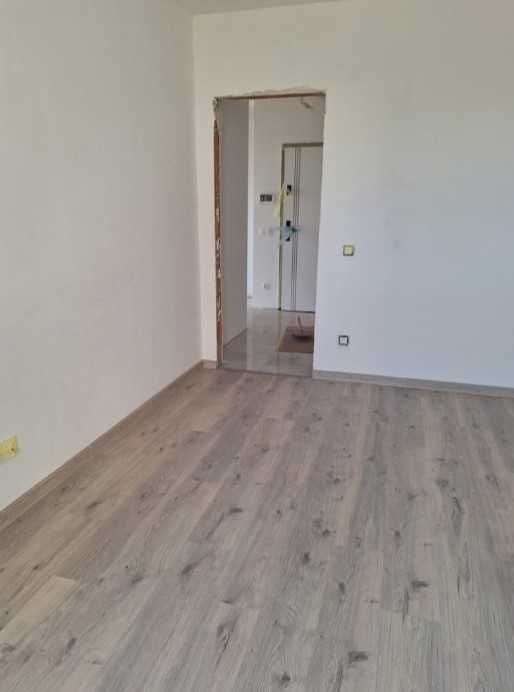 Продава се Тристаен апартамент в София, Център - 98 кв.м за 2245 €/кв.м - Снимка #2