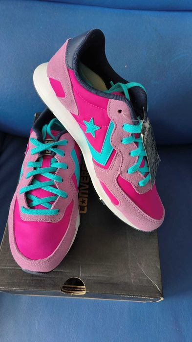 Converse Thunderbolt - 150 lei - NOU - 35.5 si 36