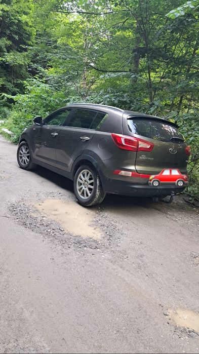 KIA Sportage 2012 — imagine 2