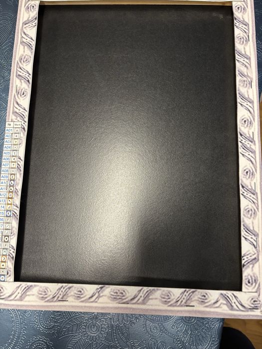 Диамантен гоблен - Цветарка 30/40 в рамка