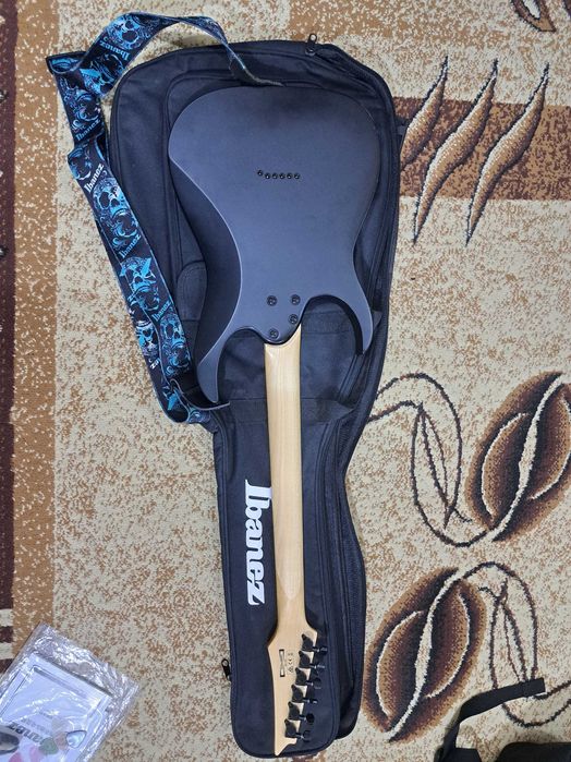 Ibanez gio GRGR131EX BKF ,VOX VT20X ,VOX VFS5 + калъф и още