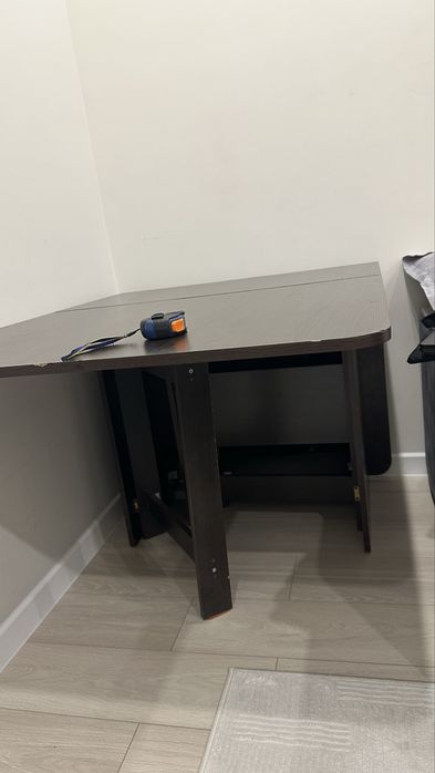 Продам книжный стол