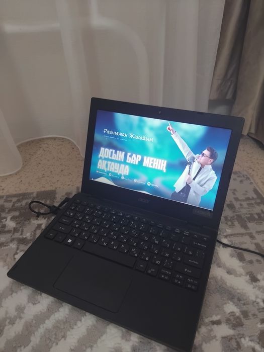 Нетбук Асер,зарядка есть,