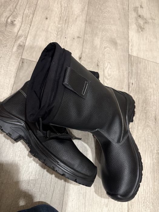 Продам спец обувь сапоги кирзовые. ( осень зима весна) утепленные!