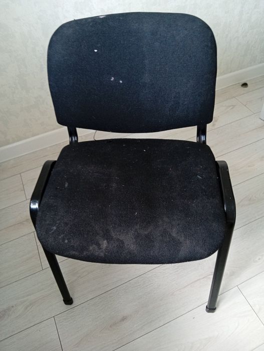 продаются стулья офисные