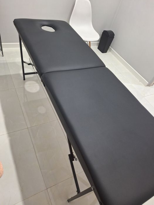 Продаётся массажная кушетка