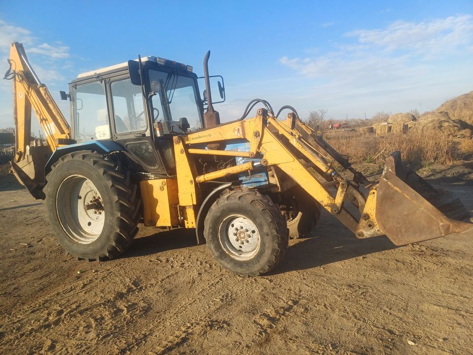 Продам мтз 920 эксковатор