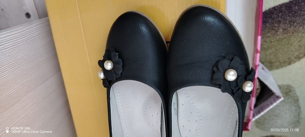 Продам туфли дев