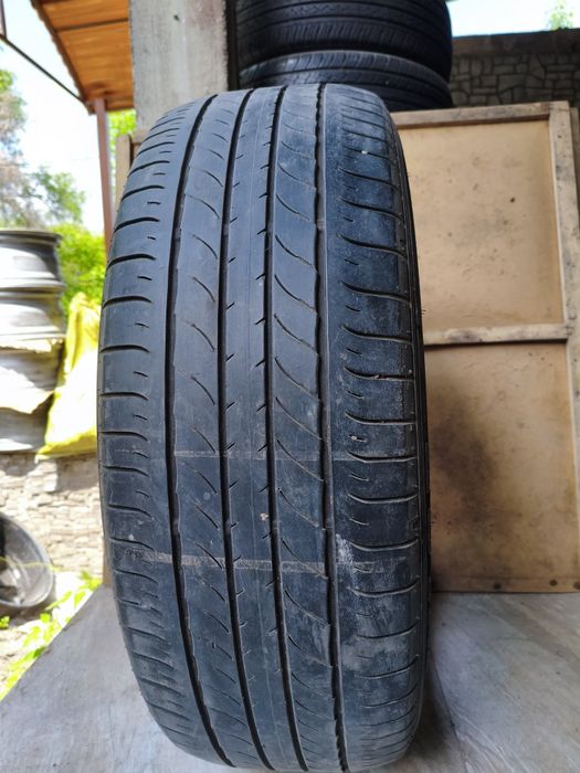 235 55 R20 Одиночка. Dunlop Шина