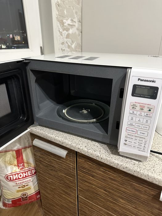 Микроволновка Panasonic