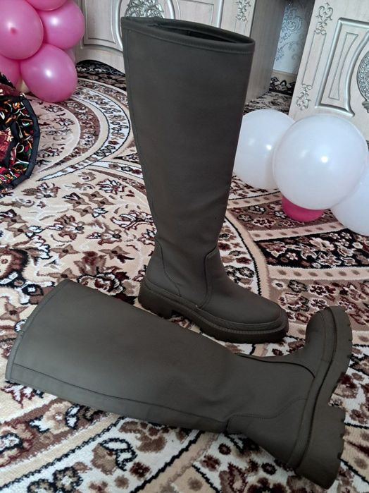 сапоги женские ZARA (модель челси)