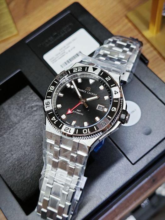 Швейцарские часы Maurice Lacroix Aikon Venturer GMT, механика