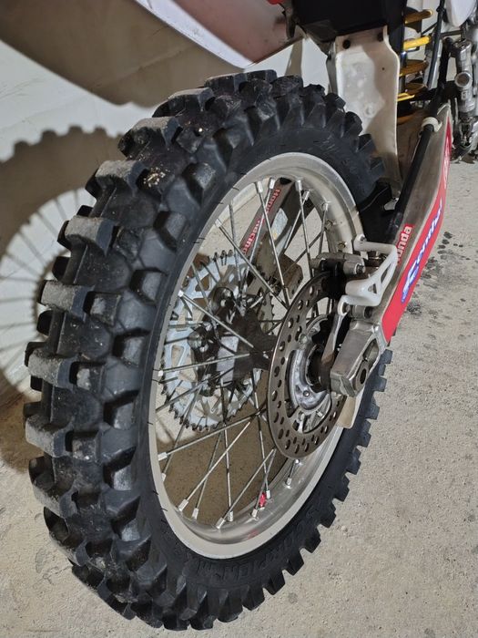 Vând cadru honda crf