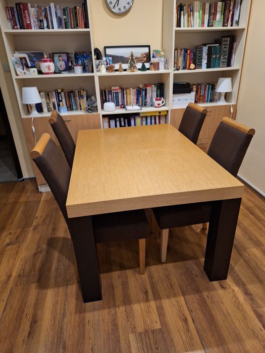 Трапезна маса  (без столовете)