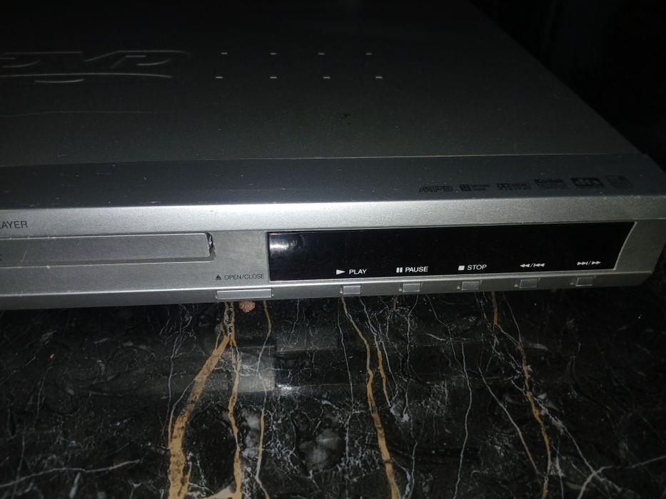 DVD / ДВД плеър LG, с дистанционно