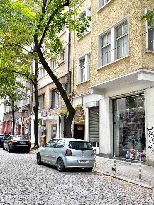 Продава се Магазин в София, Център - 82 кв.м за 2196 €/кв.м - Снимка #1