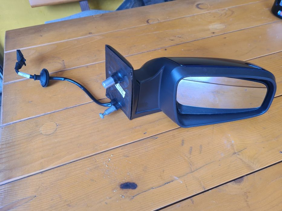 Caroserie ,sasiu ,uși.interior bord.