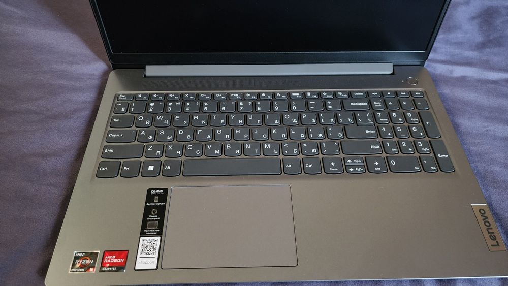 Новый ноутбук IdeaPad Slim 3 15AMN8