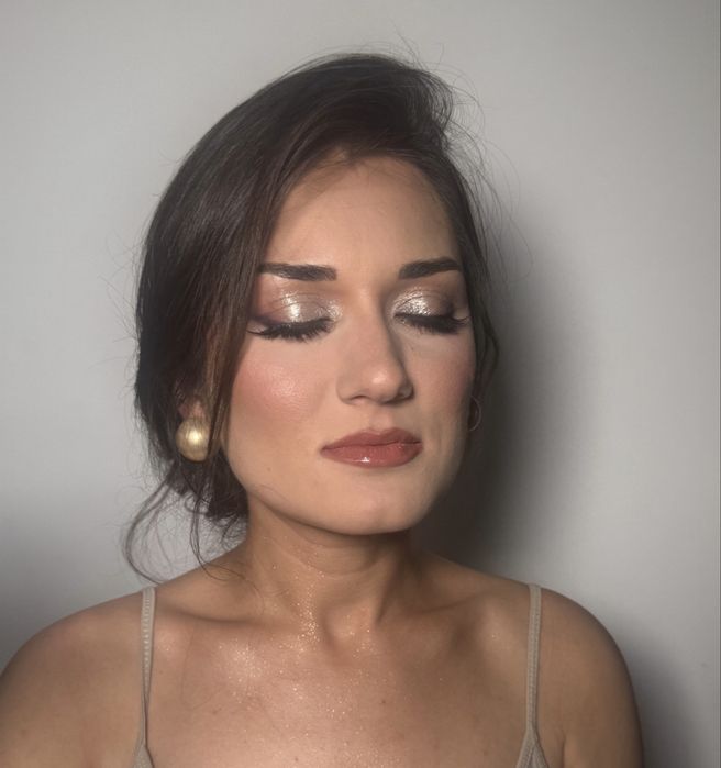 Make up artist cu diploma acreditata