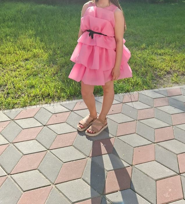 Rochita roz superbă 10-12 ani