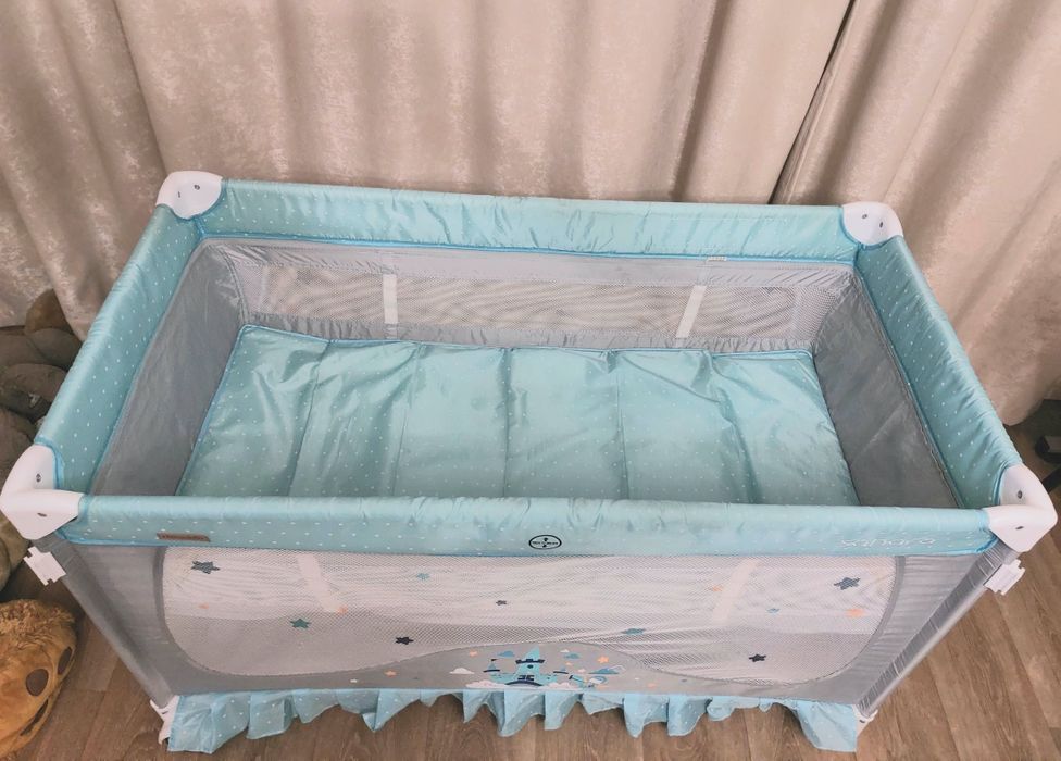 Сгъваема преносима кошара на 2 нива,със сгъваем матрак