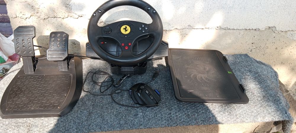 Волан , вентилатор , мишка и педали за игри