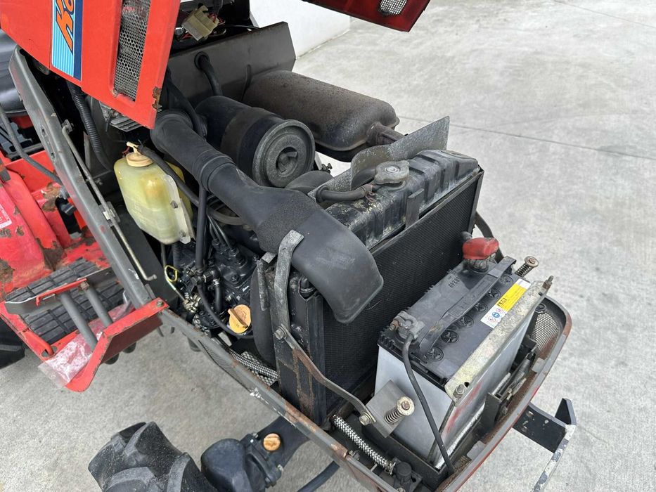 Tractor Japonez de 13.5CP Yanmar KE-3, 4X4 cu freza de sol