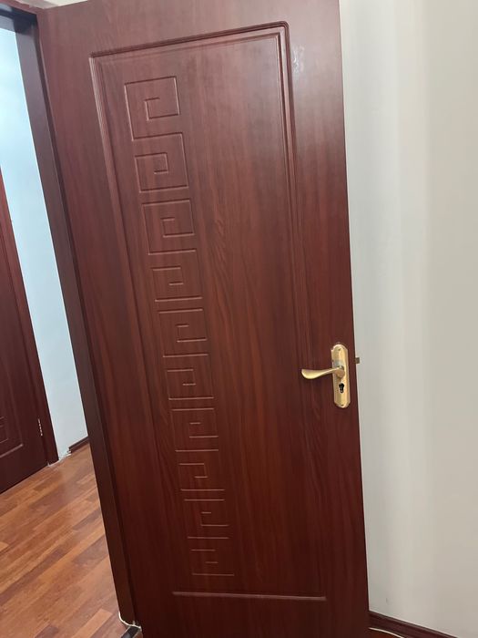 Продам двери межкомнатные