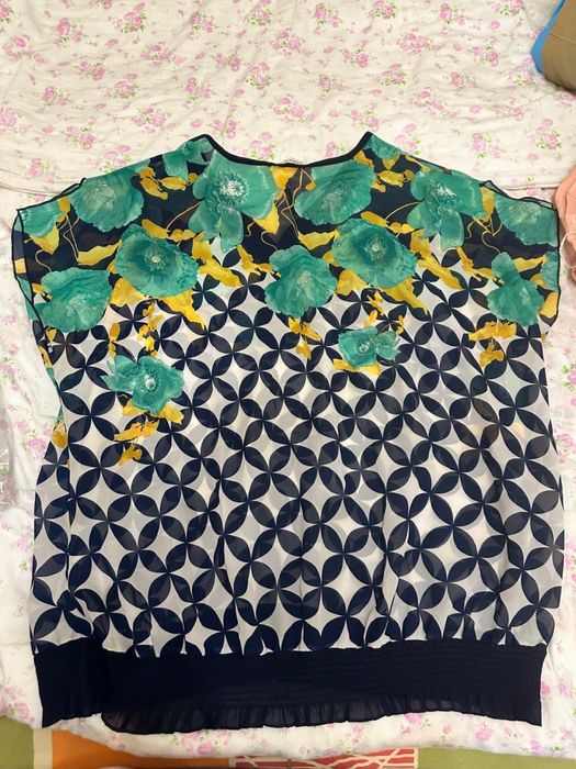 Продам блузки рр 52-54