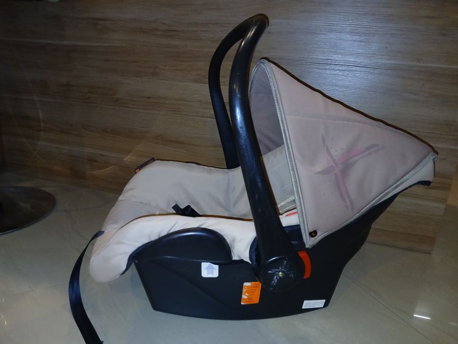 Бебешко кошче за кола Лорели