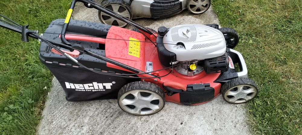 Mașini de tuns gazon