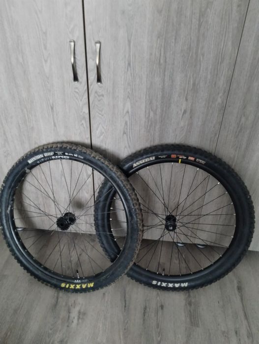 Vand Piese Bicicleta Cauciucuri si Roti 26 27.5 29 Complete ca Noi