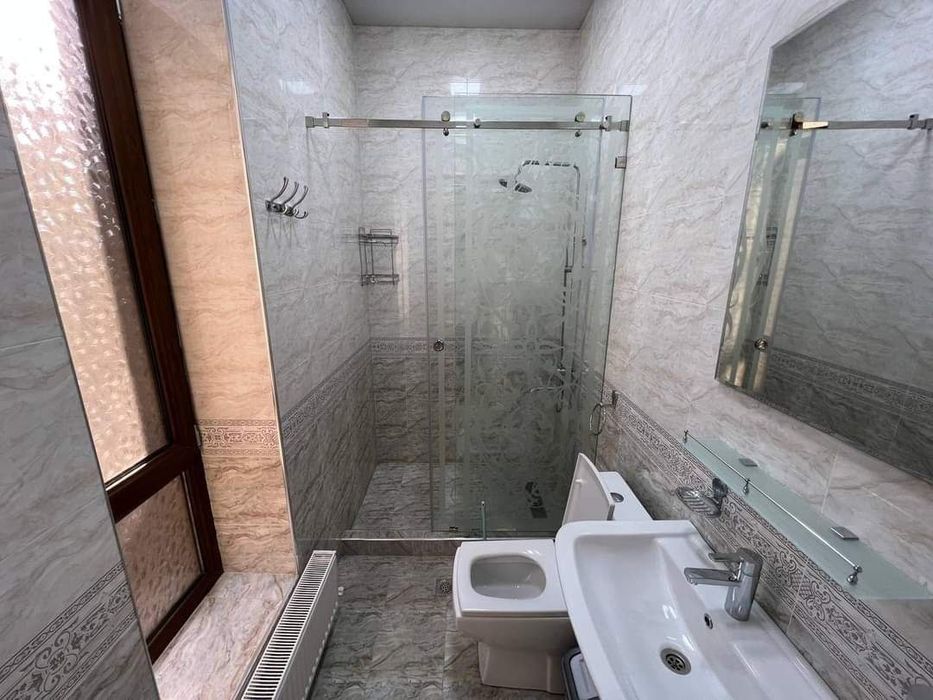 Hovli sotiladi 5.5 sotix