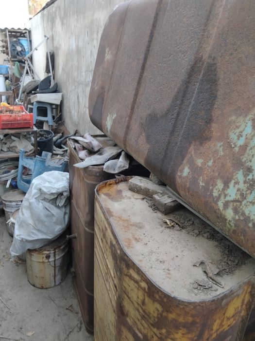 Баки от грузовых авто