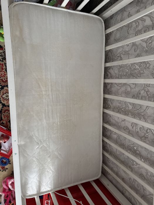 Продам детскую кроватку