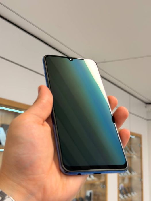 Vivo V21e | 128 GB