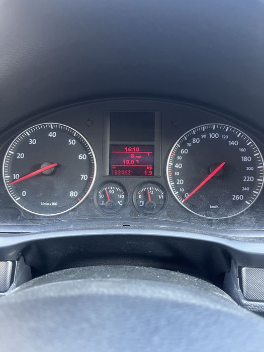 Golf 5 1,6 fsi 2006