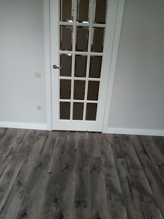 Установка плинтуса., МДФ, полиуритан, пластик, арбитон. - Отделка ...