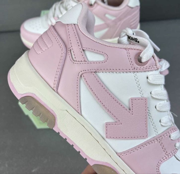 Off White out of office