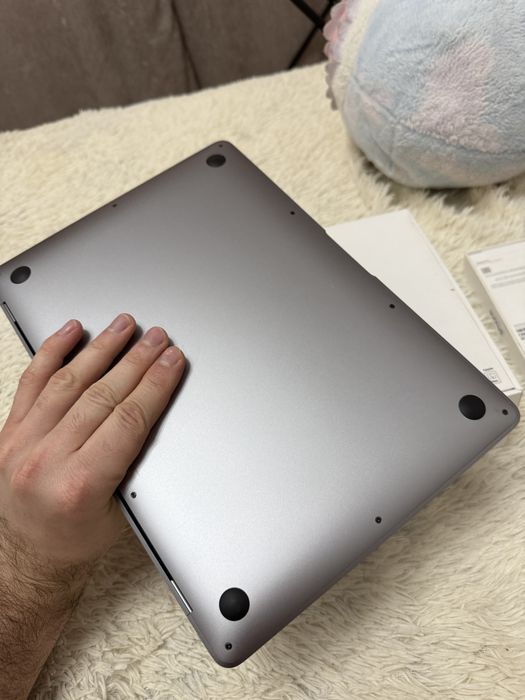 Макбук эир 13 еать защитный чехол и пленка