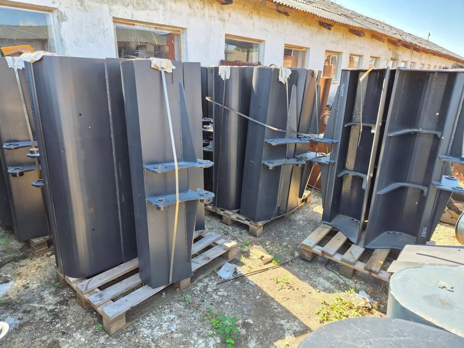 Automiza.ro. Vand piese pentru utilaje de constructii si camioane !